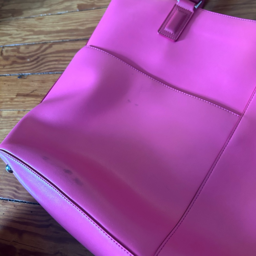 Vera Bradley Hot Pink Tote Bag - Picture 3 of 9